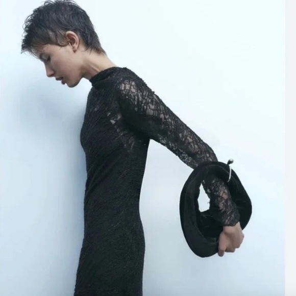 Zara Handbags - Zara velvet bucket bag, P1381